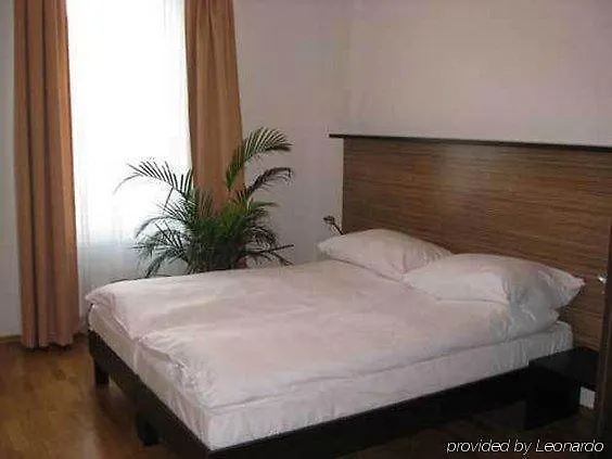Angel Apartmanhotel 3*